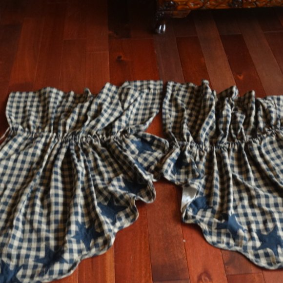 Cafe Curtains, Black and Tan - Picture 1 of 2